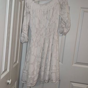 White on or off the shoulders beautiful dress